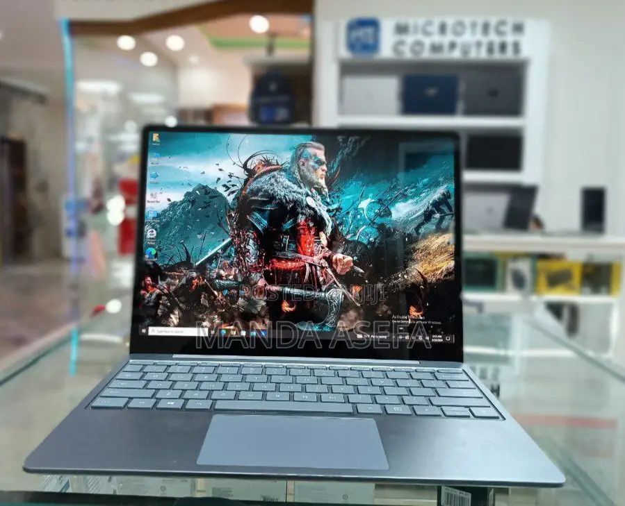 New Laptop Microsoft Surface 8GB SSD 512GB