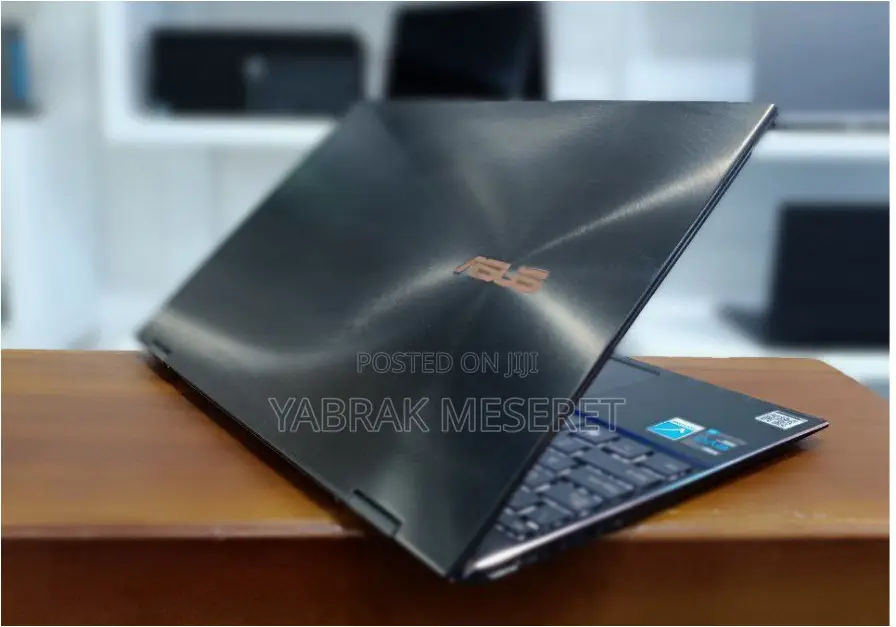 New Laptop Asus ZenBook Flip UX360UA 16GB Intel Core I7 SSD 1T