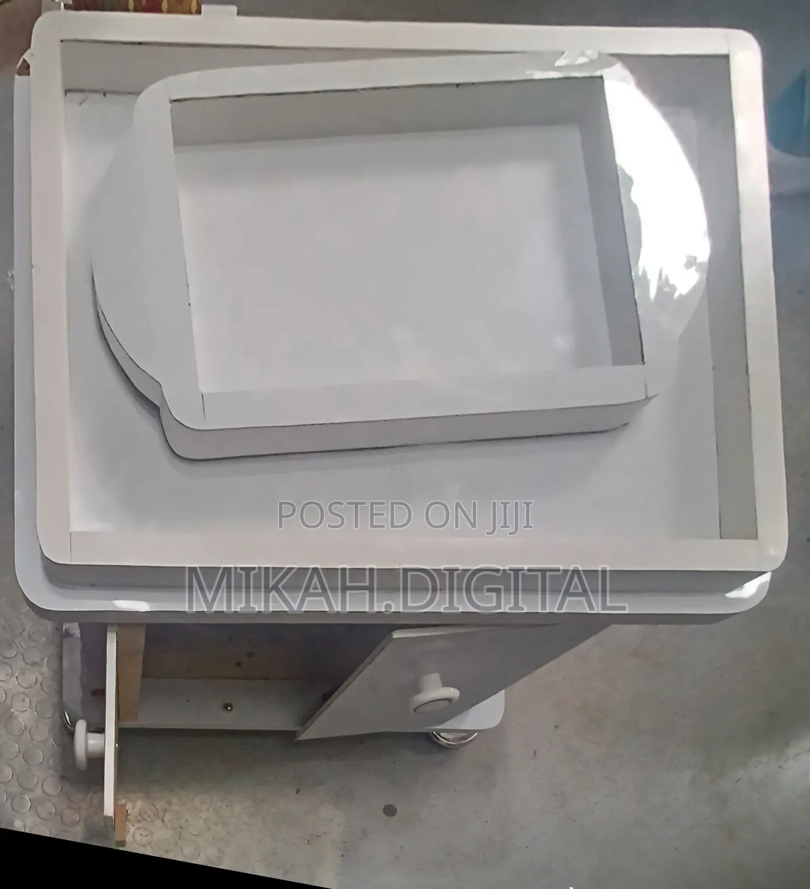 Glossy Washable Coffee Rekebot With Sticker Decorations