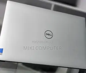 New Laptop Dell Precision 15 3541 16GB Intel Core I9 SSD 512GB