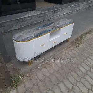 Photo - 1,50 Cm ቲቪ እስታንድ