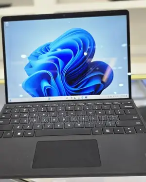 New Laptop Microsoft Surface Pro 9 16GB Intel Core I5 SSD 256GB