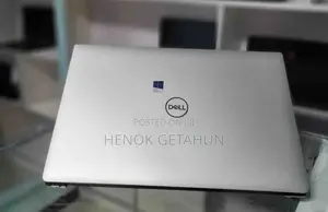 New Laptop Dell Precision 15 3520 16GB Intel Core I7 SSD 512GB