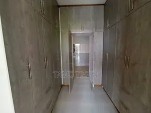 Furnished 5bdrm House in Figa, Bole for sale