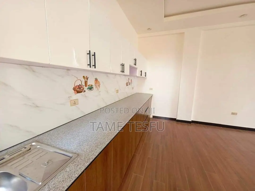 Furnished 5bdrm House in Figa, Bole for sale