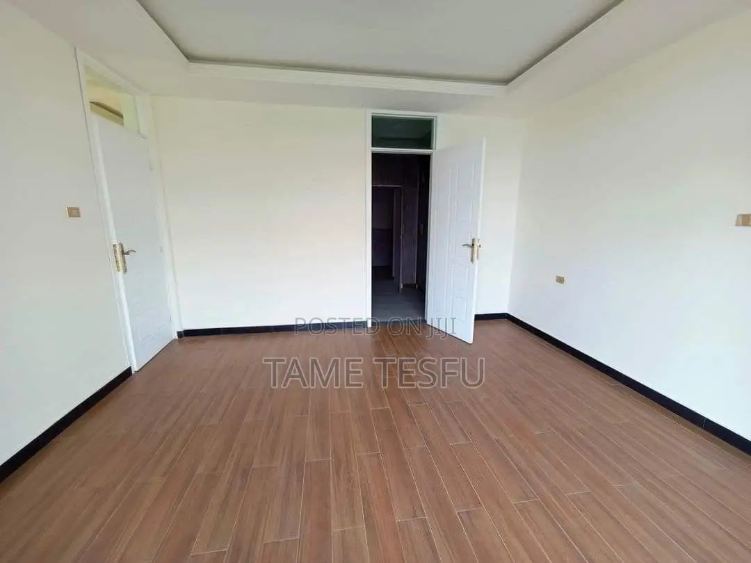 Furnished 5bdrm House in Figa, Bole for sale