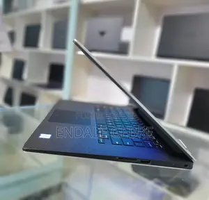 New Laptop Dell Precision 15 3520 16GB Intel Core I9 SSD 512GB