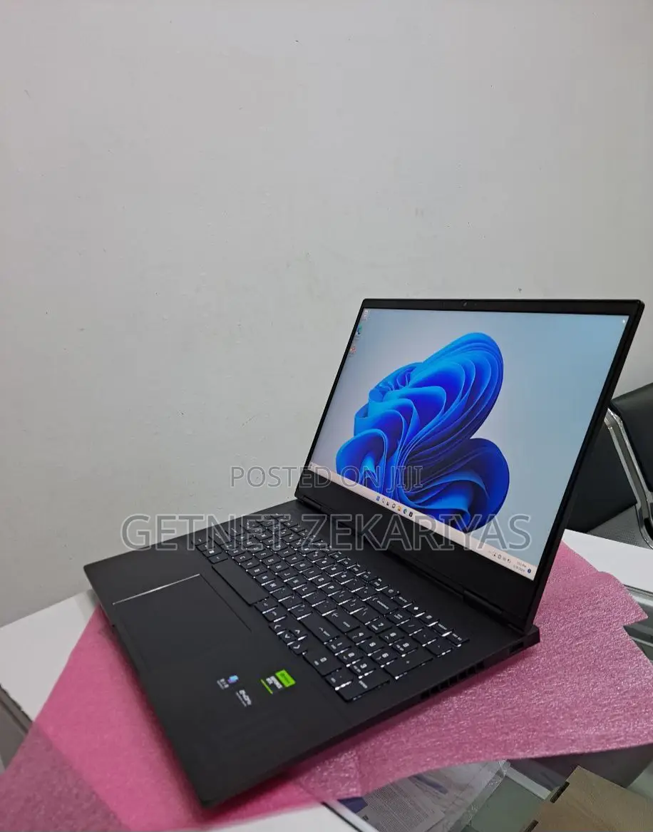 New Laptop HP Omen 16 16GB Intel Core I9 SSD 1T