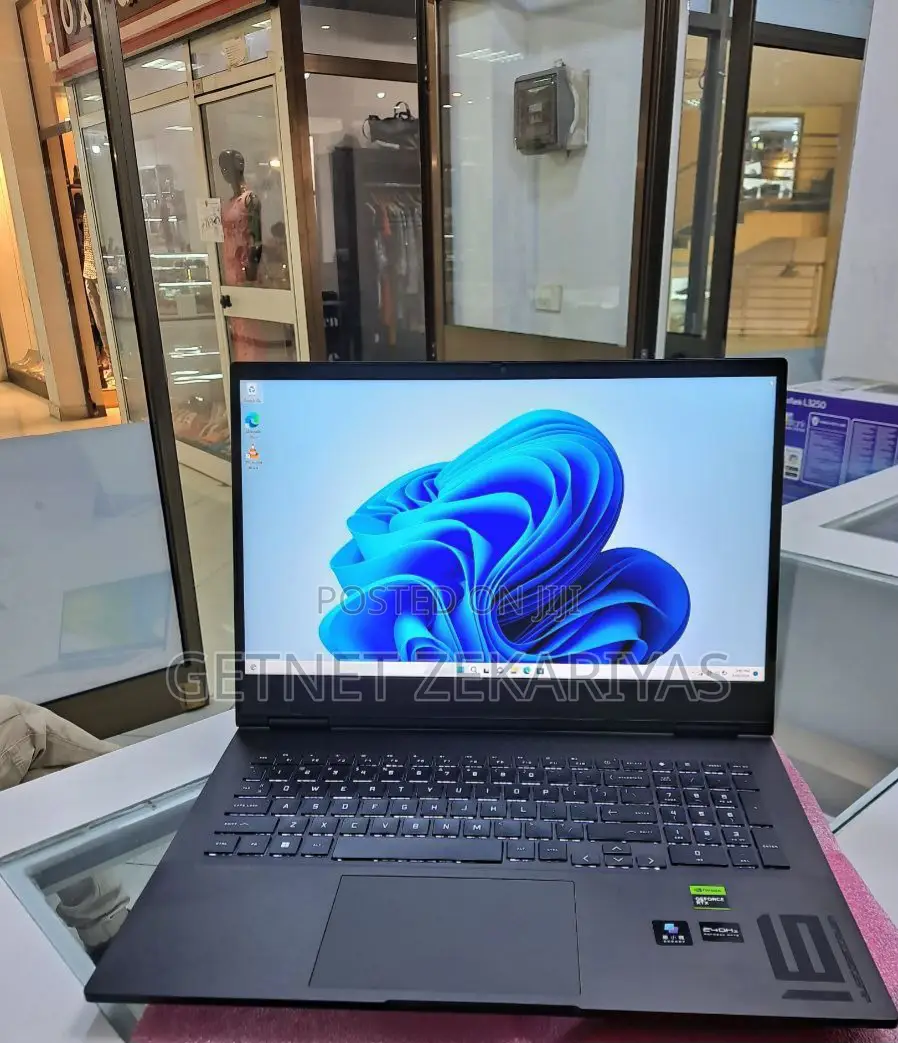 New Laptop HP Omen 16 16GB Intel Core I9 SSD 1T