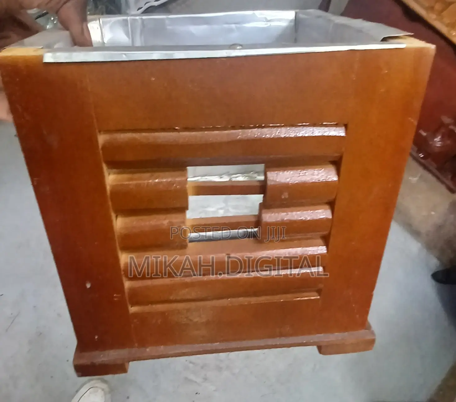 Hand Carved White Brown Plywood Rekebot