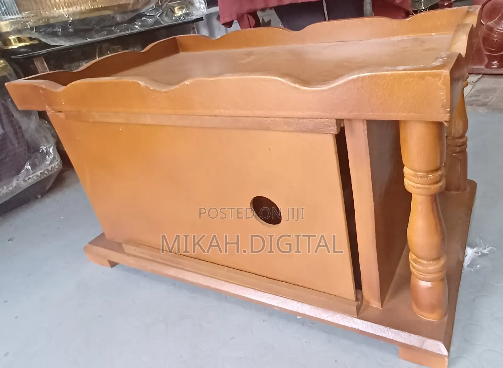 Hand Carved White Brown Plywood Rekebot