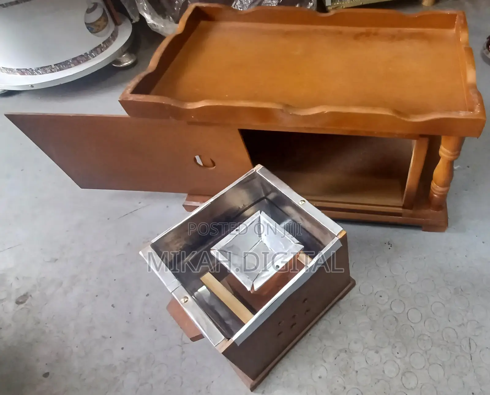 Hand Carved White Brown Plywood Rekebot