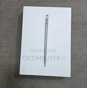 New Laptop Apple MacBook Air 2022 M2 8GB Intel Core I7 SSD 256GB