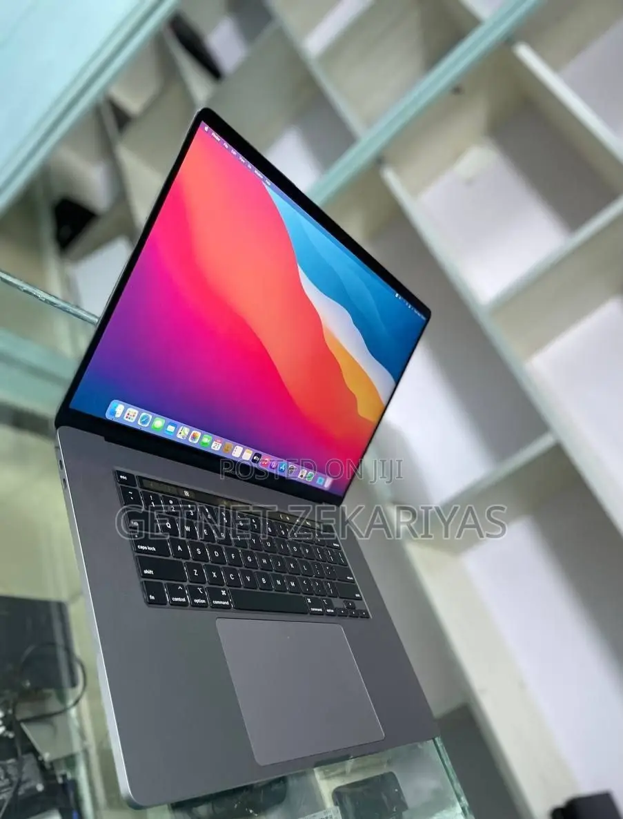 New Laptop Apple MacBook Pro 2019 32GB Intel Core I9 SSD 1T