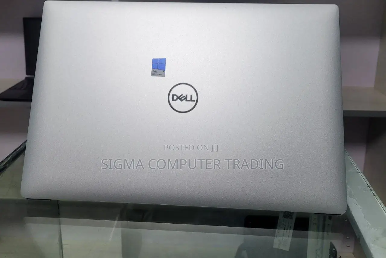 New Laptop Dell Precision 15 5520 16GB Intel Core I7 SSD 512GB