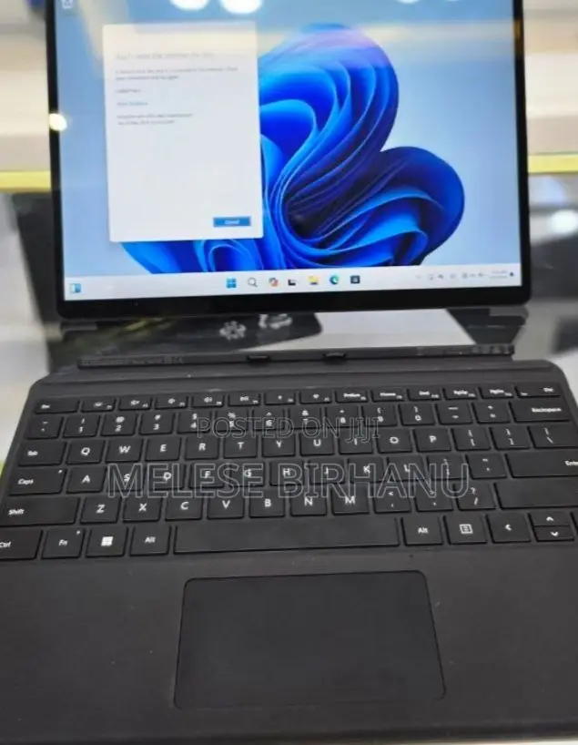 New Laptop Microsoft Surface Pro 9 16GB Intel Core I5 SSD 256GB