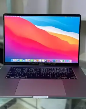Photo - New Laptop Apple MacBook Pro 2019 32GB Intel Core I9 SSD 1T