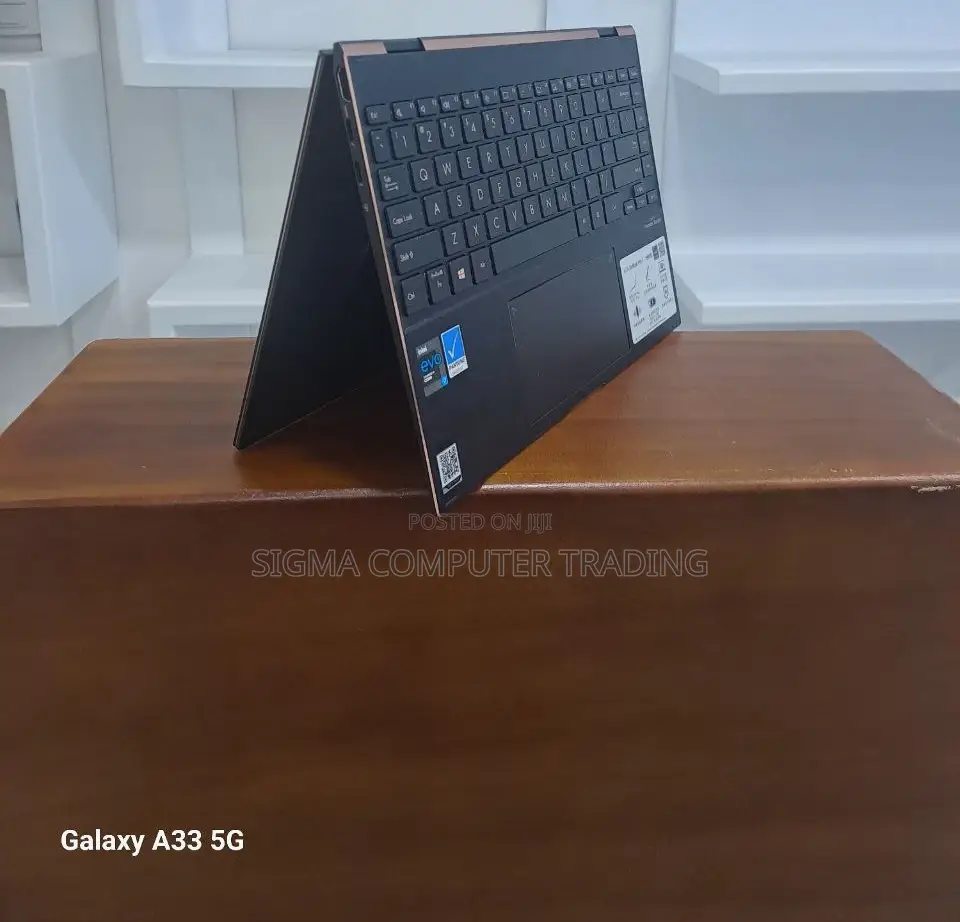 New Laptop Asus Zenbook 14 UX434 16GB Intel Core I7 SSD 512GB