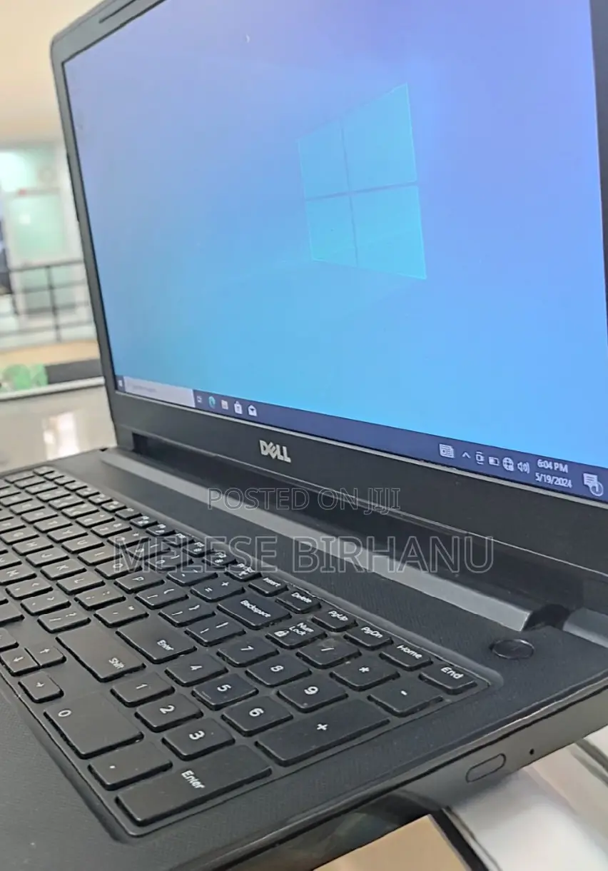 New Laptop Dell Vostro 15 3000 4GB Intel Core I5 SSD 1T