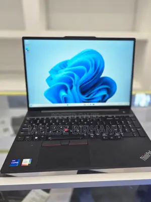 New Laptop Lenovo ThinkPad Yoga 16GB Intel Core I7 SSD 512GB