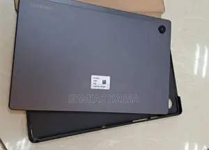 Photo - New Samsung Galaxy Tab A8 10.5 (2021) 64 GB Silver