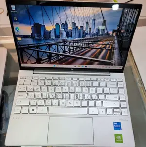 New Laptop HP Envy 13 16GB Intel Core I5 SSD 512GB