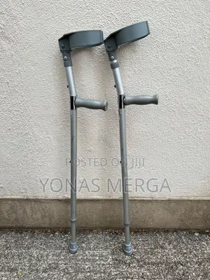 Photo - Crutches =Crunch+Cranch$ክራንች/ተመኩዘዉ ይራመዱበት/Crutches/Crutches