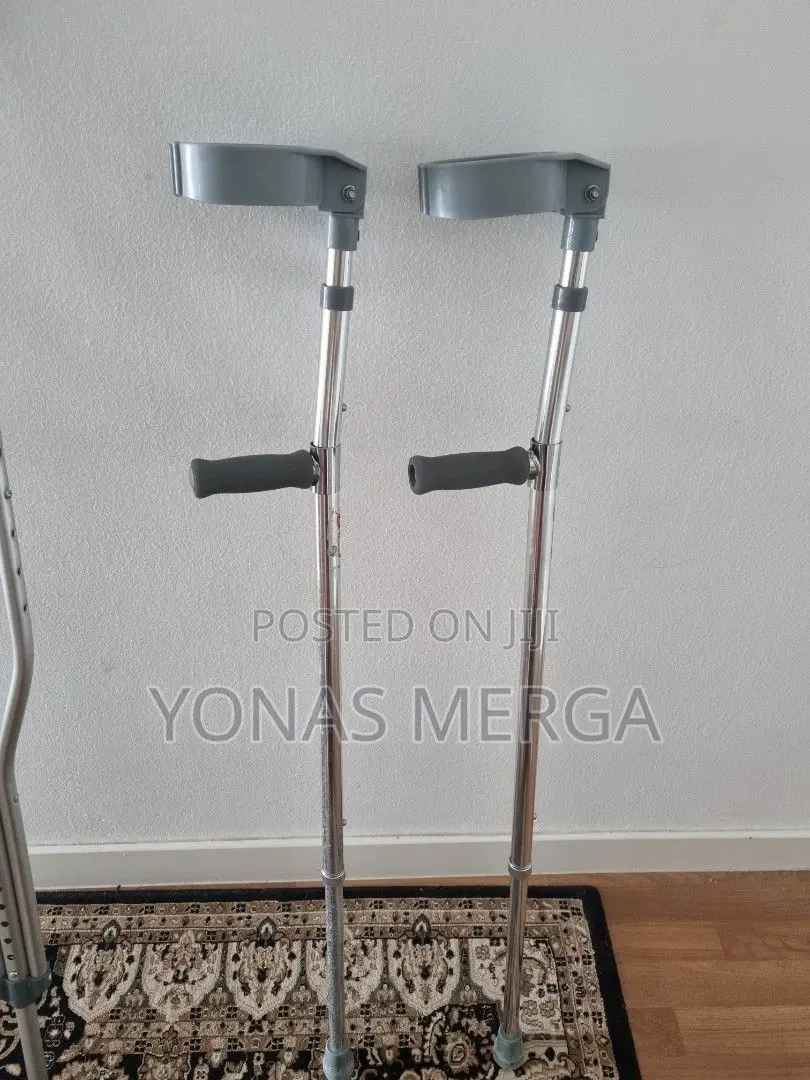 Elbow Crutches 'የክንድ ጥንድ ክራንች/Crunch:Cranch*Crutches'አጀስቴብል