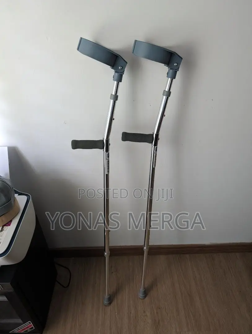 Crutches $ክራንች_በራሶ ልክ ቁመት ያረዝሙታል ያጥራል/Crutches:Crutches:ክራንች