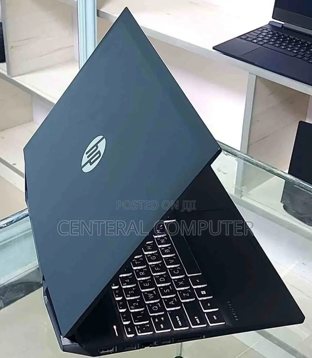 New Laptop HP Pavilion 15 16GB Intel Core I7 SSD 1T