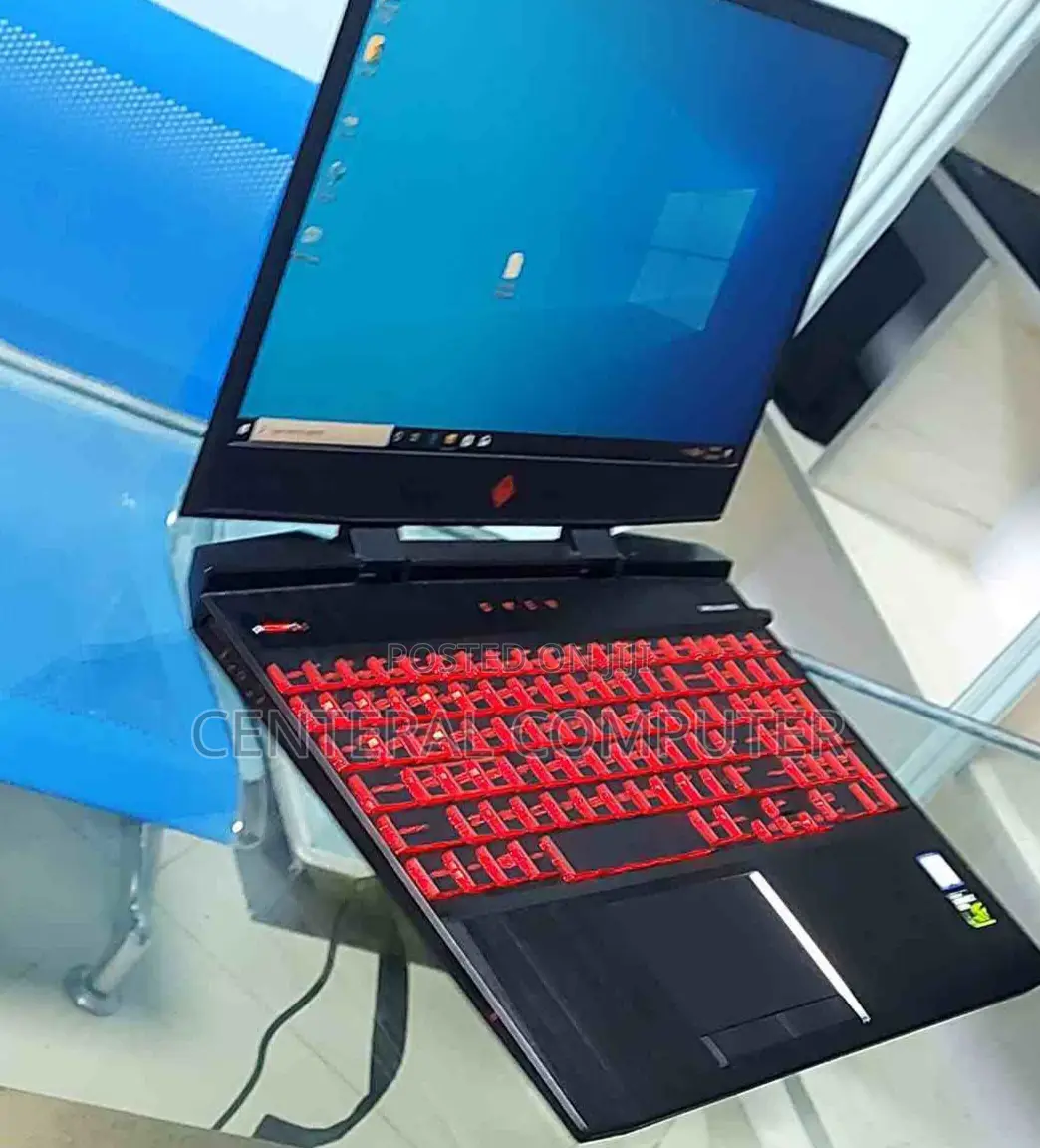 New Laptop HP Omen X 17t 8GB Intel Core I5 SSD 512GB