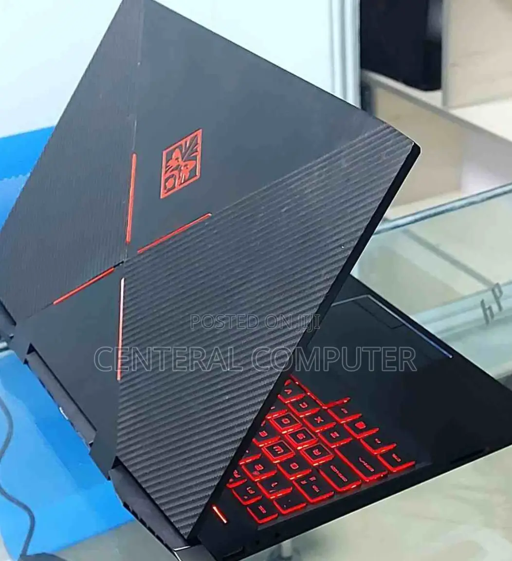 New Laptop HP Omen X 17t 8GB Intel Core I5 SSD 512GB
