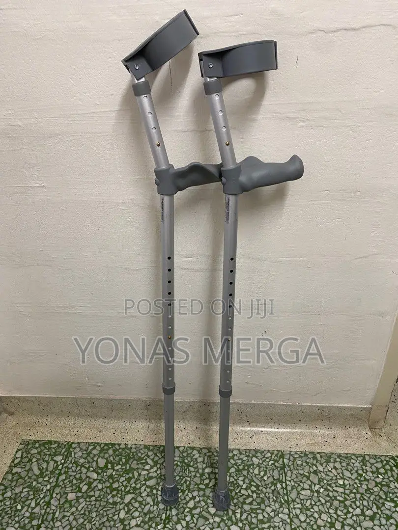 Crutches ‟Crunch*ክራንች°Crutches ቀላላል/ማይዝግ'crutches_cranch