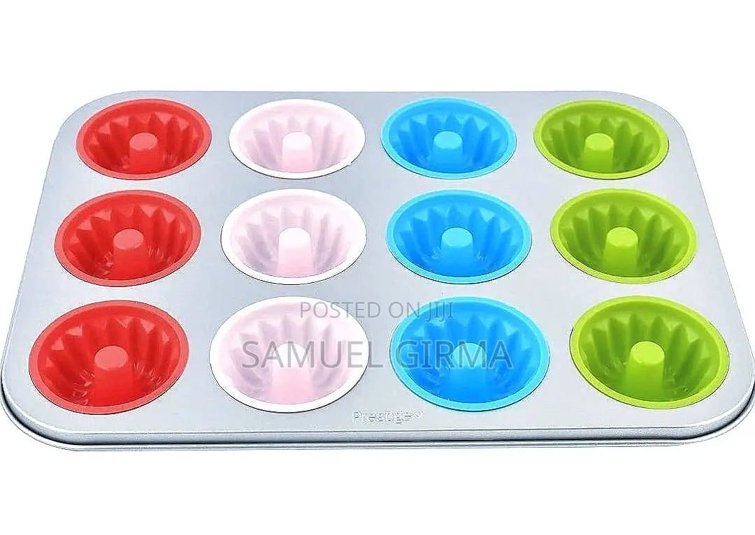 ~12 Cup Muffin Pan
