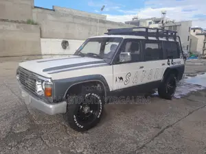 Photo - Nissan Patrol 1992 White