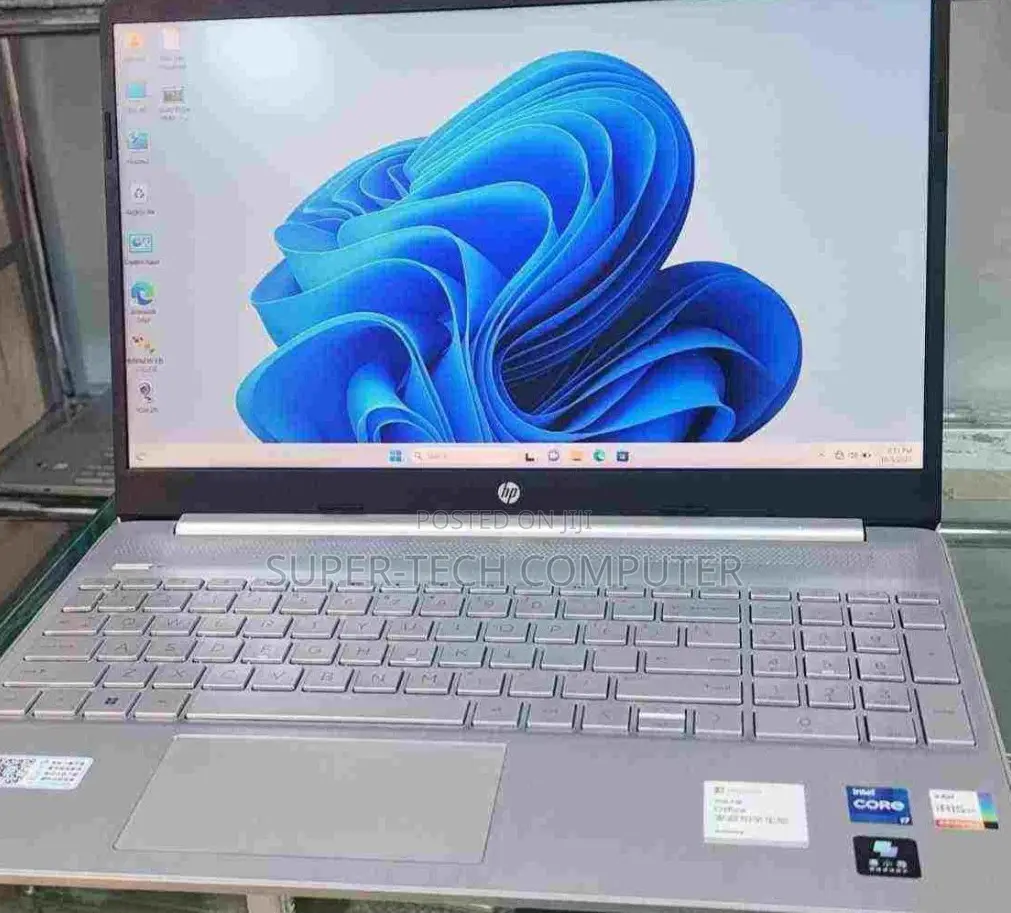 New Laptop HP Stream Notebook 8GB Intel Core I7 SSD 1T