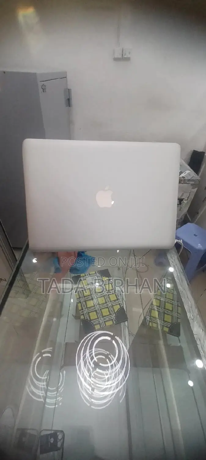 Laptop Apple MacBook Pro 2012 4GB Intel Core i5 HDD 500GB