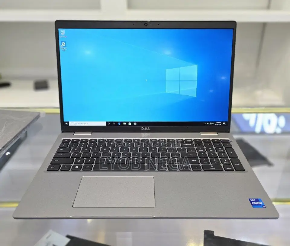 New Laptop Dell Precision 3561 16GB Intel Core I7 SSD 512GB