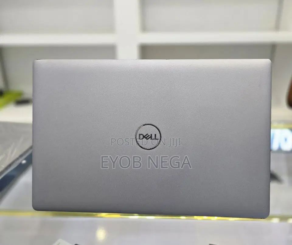 New Laptop Dell Precision 3561 16GB Intel Core I7 SSD 512GB