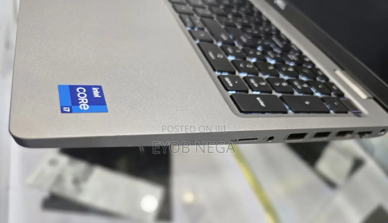 New Laptop Dell Precision 3561 16GB Intel Core I7 SSD 512GB