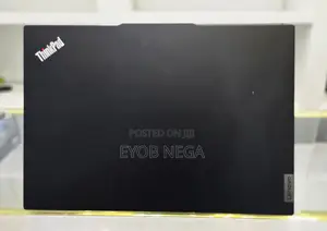 Photo - New Laptop Lenovo ThinkPad Yoga 16GB Intel Core I7 SSD 512GB