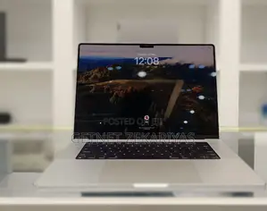 New Laptop Apple MacBook Pro 16GB Apple M2 SSD 1T