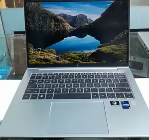 New Laptop HP EliteBook 860 G9 16GB Intel Core I5 SSD 512GB