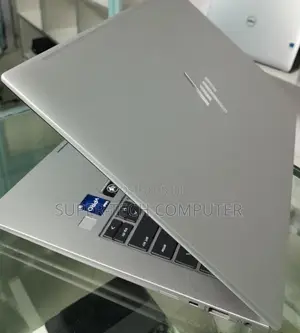 New Laptop HP EliteBook 860 G9 16GB Intel Core I5 SSD 512GB
