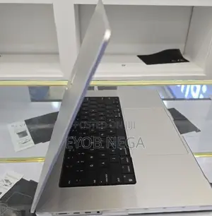 New Laptop Apple MacBook Pro 2023 M2 Max 16-Inch 16GB Apple M2 SSD 1T