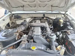 Toyota Land Cruiser 2007 White