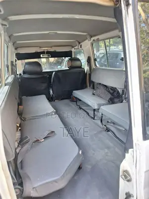 Toyota Land Cruiser 2007 White