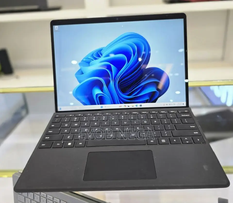 New Laptop Microsoft Surface Pro 9 16GB Intel Core I5 SSD 256GB