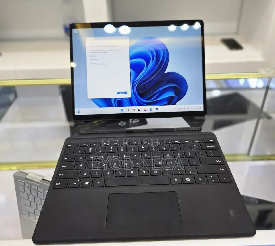 New Laptop Microsoft Surface Pro 9 16GB Intel Core I5 SSD 256GB