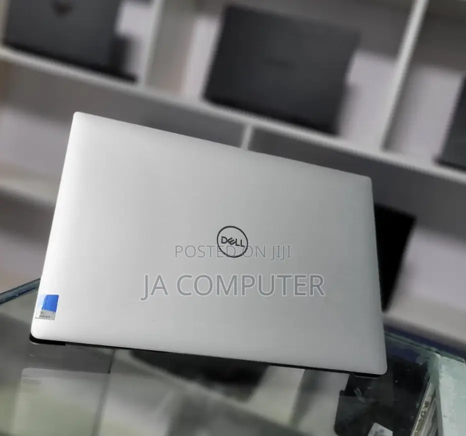 New Laptop Dell Precision 15 3541 16GB Intel Core I9 SSD 1T
